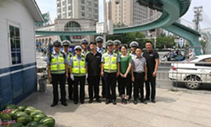 居然所見(jiàn)，皆有溫度&mdash;&mdash;安徽分公司淮南店慰問(wèn)一線交警 